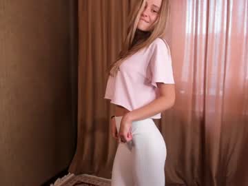 girl sunsmaily image #3916828