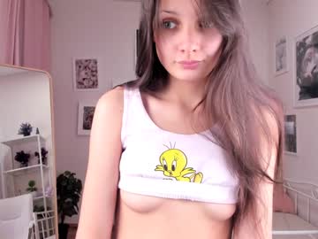girl chloe_holzmann image #2968671