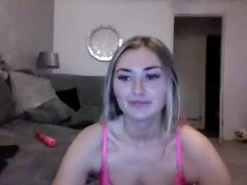 bigbattyblondexo every day cam