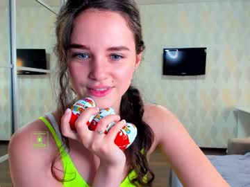 girl demurelixir image #2220987