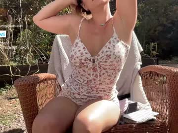 girl dontgivethisout image #2929432