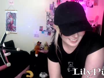 girl lilypixel image #3592675