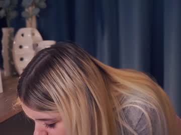 girl normabrandon image #3982311