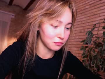 girl olaya_del_mar image #2373978
