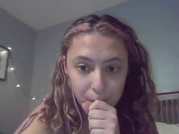 girl kbitchy image #837324