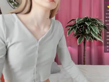 girl femiheniks image #1664729