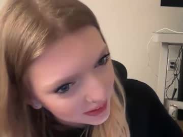 girl toriwells1 image #4052481
