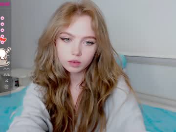 girl small_blondee image #3160748