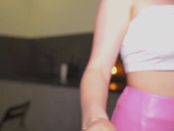 girl xxx_downtown_xxx image #1954381