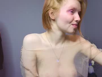 ginger_hugs every day cam