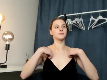 _hellsbells_ every day cam