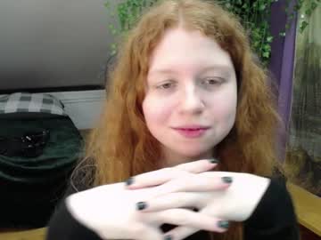 girl molly_redhead image #1033076