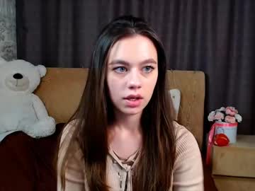 feral_flowerr every day cam