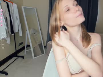maidagentile every day cam
