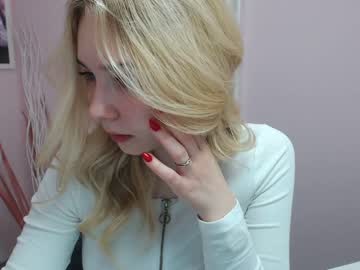 girl lila_page image #1126915