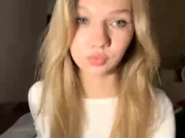 sultry_dreamer_4ever every day cam