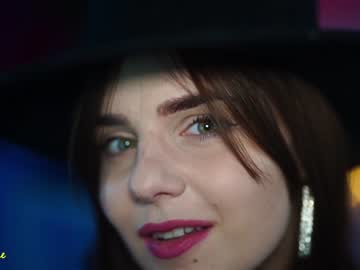 girl excitease image #2739917