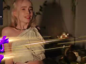 girl mother__of__dragons image #3958763