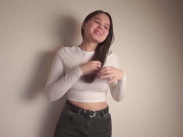 girl helenmoors image #3889140