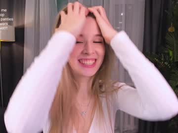 girl milablush image #3482041