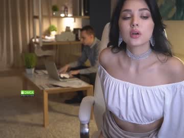 couple office_online image #654092