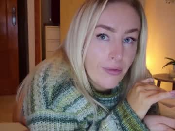 girl christinasiemone image #4038087