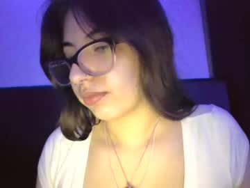 lizzotinytits every day cam