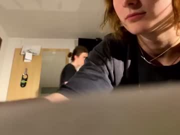 mike_n_miaa every day cam