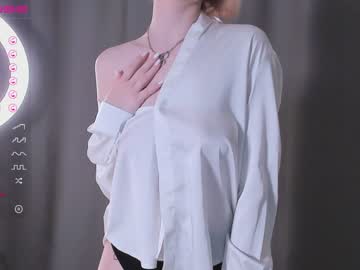 girl whitee_angel image #3432410
