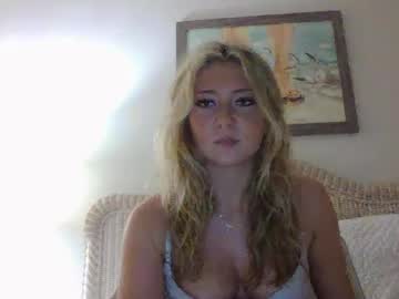 oliviamaexo every day cam