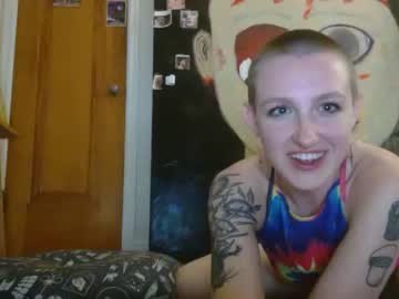 girl shavedheadgirl image #2718359