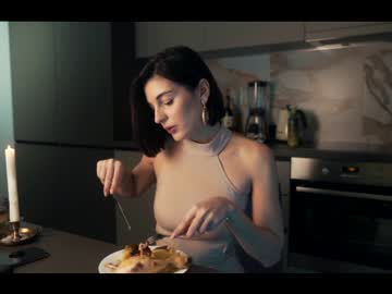 girl cinepassion image #540533