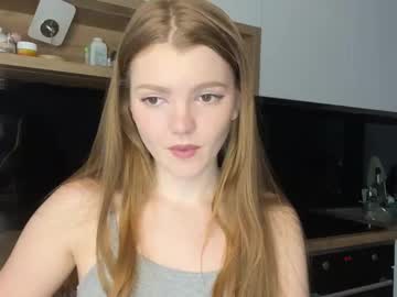 girl kristalwynn image #4019725