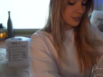 girl phoenix_taylor image #1482276