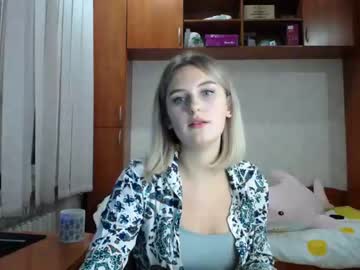 girl melena_shy image #123592