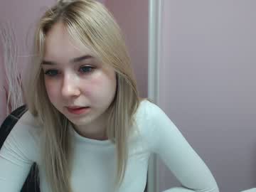girl lila_page image #1148797