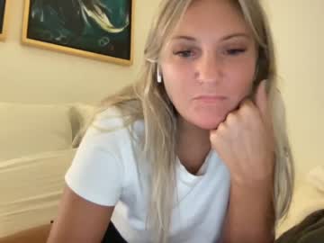 girl maee23 image #3729867