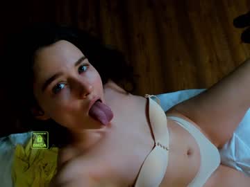 girl demurelixir image #3677466
