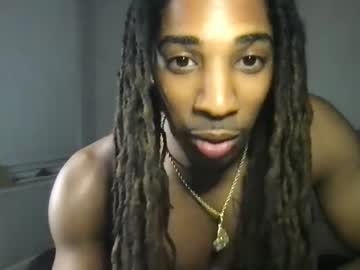 man b8nbust image #3940694