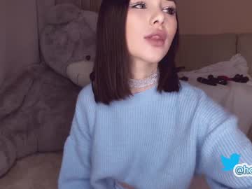 girl hollyextra image #209649