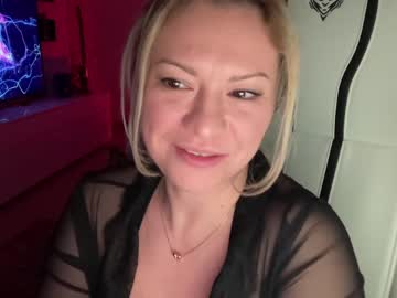 girl kiradivine image #1415354