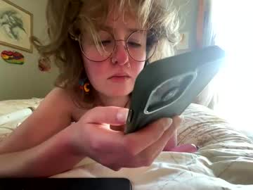 miss_daphne333 every day cam