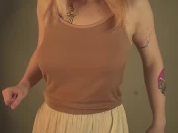 girl anna_breach image #3935247