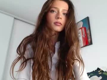 girl isia_slay image #2447417