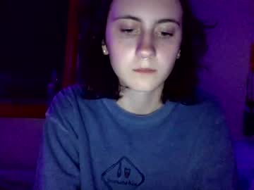girl gonnanuut image #2489149