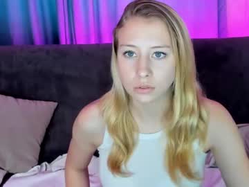 girl emily_tayl0r image #3077712