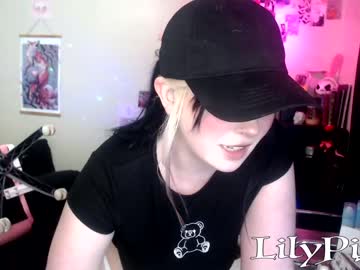 girl lilypixel image #3592376