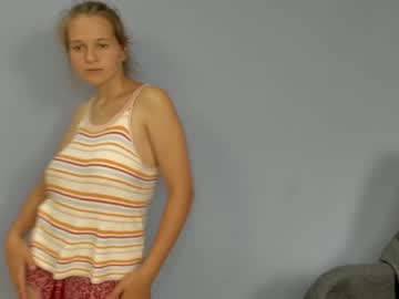 girl dina__di image #2592361