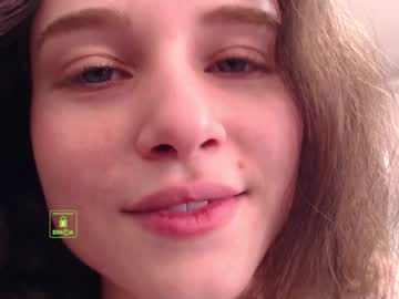 girl demurelixir image #1395195