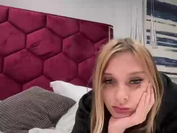 kellyvela every day cam